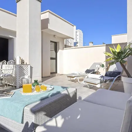 -malagasunapts-terrace,pool&park Apartment